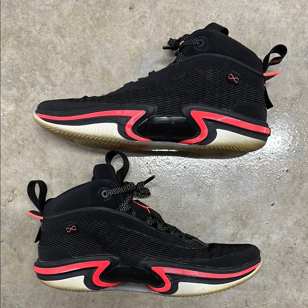 Air Jordan XXXVI 36 bred